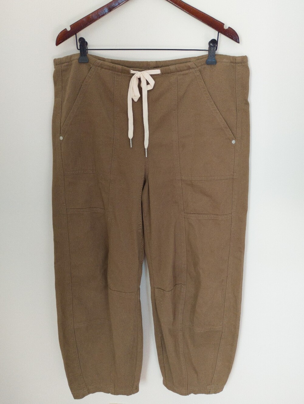 BLANKNYC Cropped Drawstring Barrel Cargo Utility Leg Pants Size Large